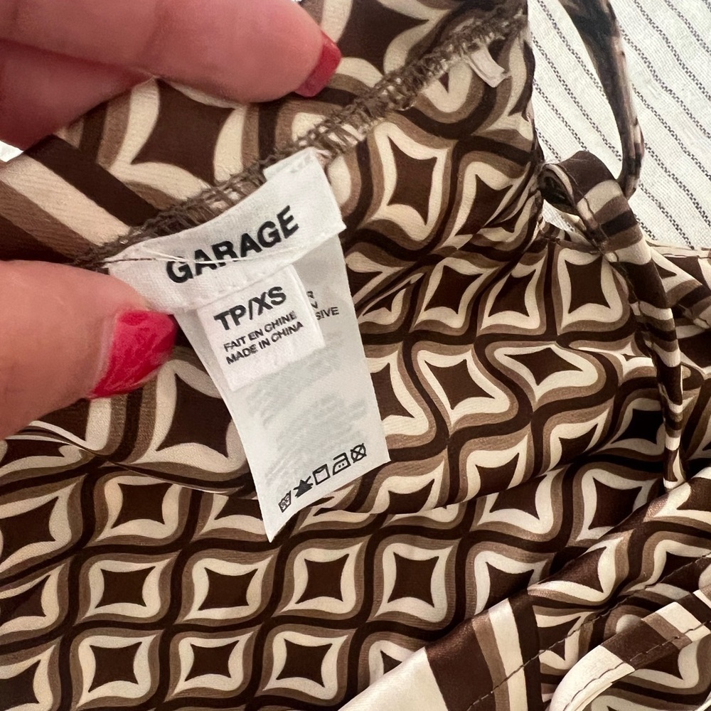 Garage Women's Brown and Beige Bandana Top - Picture 5 of 6
